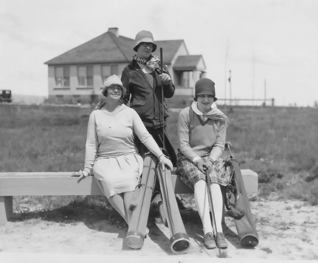 215-Miriam-Corthell-Moreland-on-left-Old-Country-Club